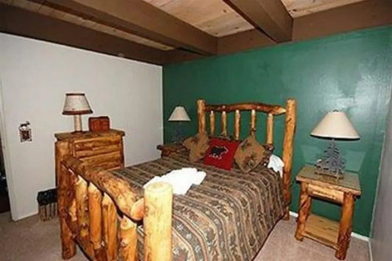 533 Emerald Drive South Lake Tahoe Stany Zjednoczone Ameryki